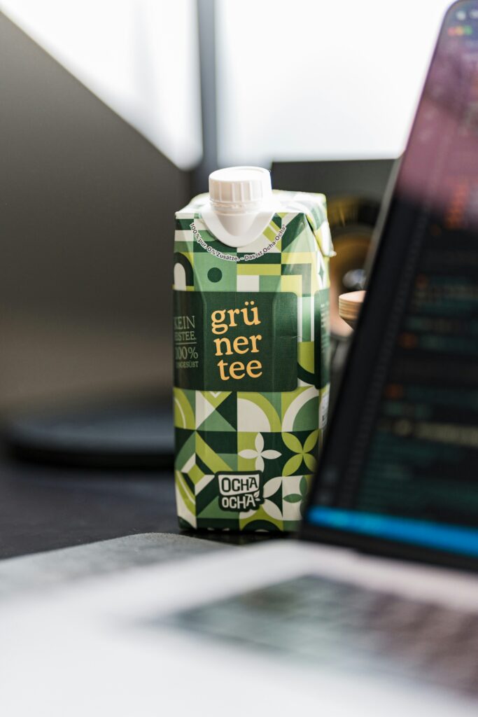 Opakowania wielomateriałowe – co to jest i jak je segregować w Kaliszu?